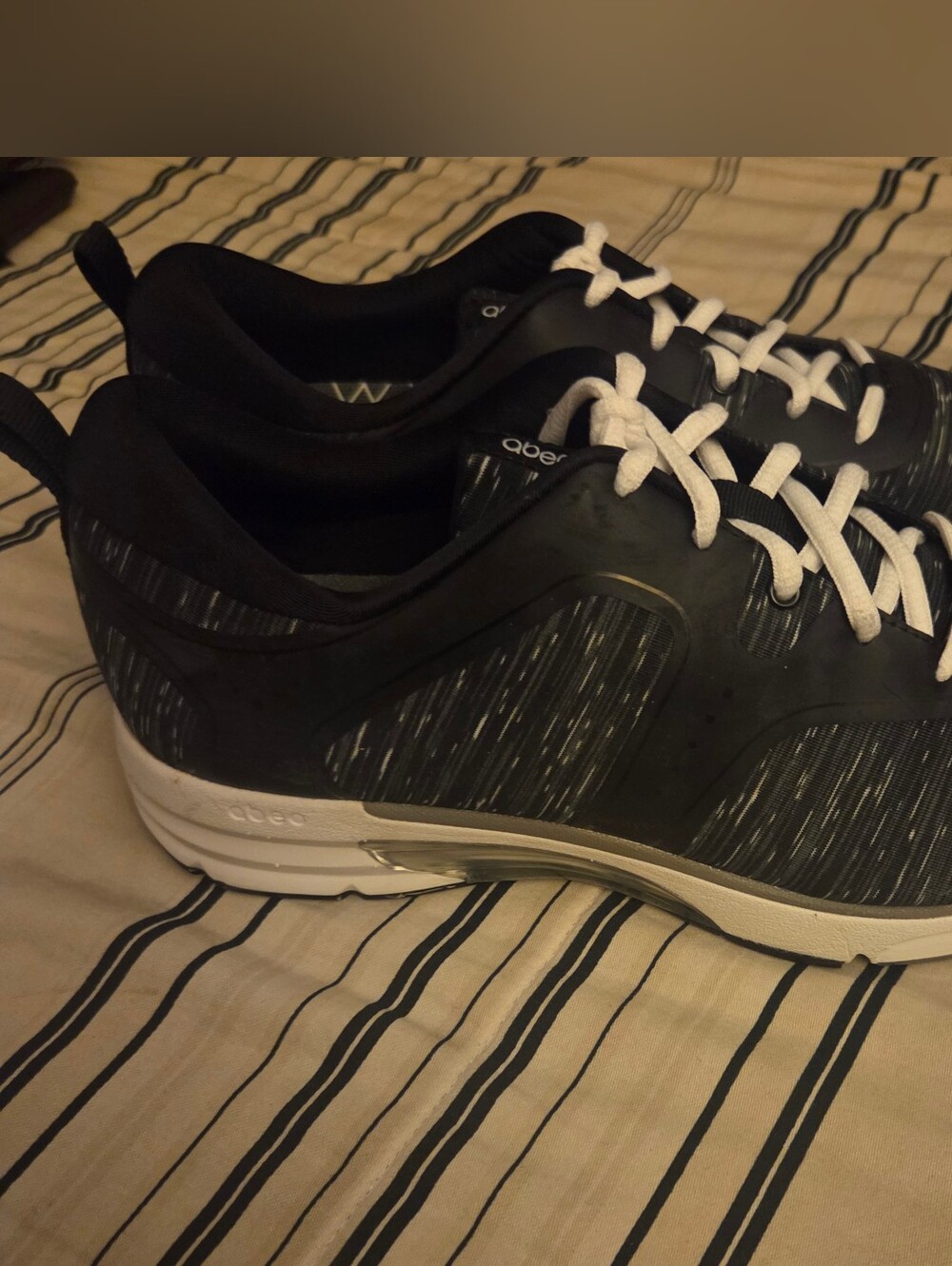 Abeo Black and White Women's Athletic Sneakers NWOT